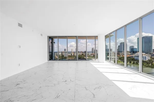 $2,055,000 | 777 3rd Avenue North, Unit 1605, St. Petersburg, FL 33701