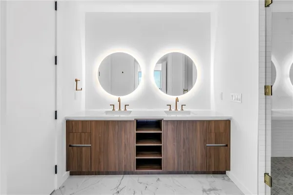 $2,055,000 | 777 3rd Avenue North, Unit 1605, St. Petersburg, FL 33701