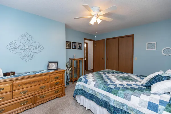 $269,000 | 1304 Camelot Court, Fairmont, MN 56031