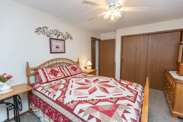 $269,000 | 1304 Camelot Court, Fairmont, MN 56031