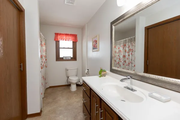 $269,000 | 1304 Camelot Court, Fairmont, MN 56031