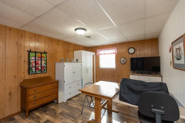$269,000 | 1304 Camelot Court, Fairmont, MN 56031