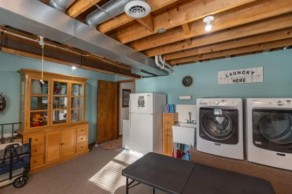 $269,000 | 1304 Camelot Court, Fairmont, MN 56031