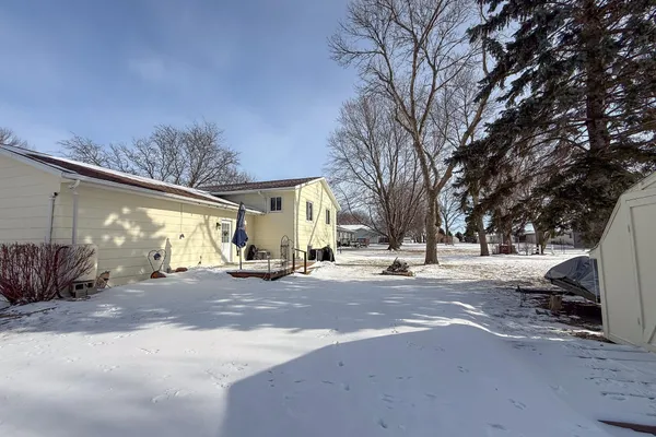 $269,000 | 1304 Camelot Court, Fairmont, MN 56031