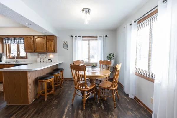 $269,000 | 1304 Camelot Court, Fairmont, MN 56031