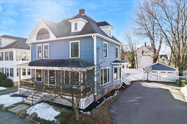 $597,500 | 323 Myrtle Street, Manchester, NH 03104