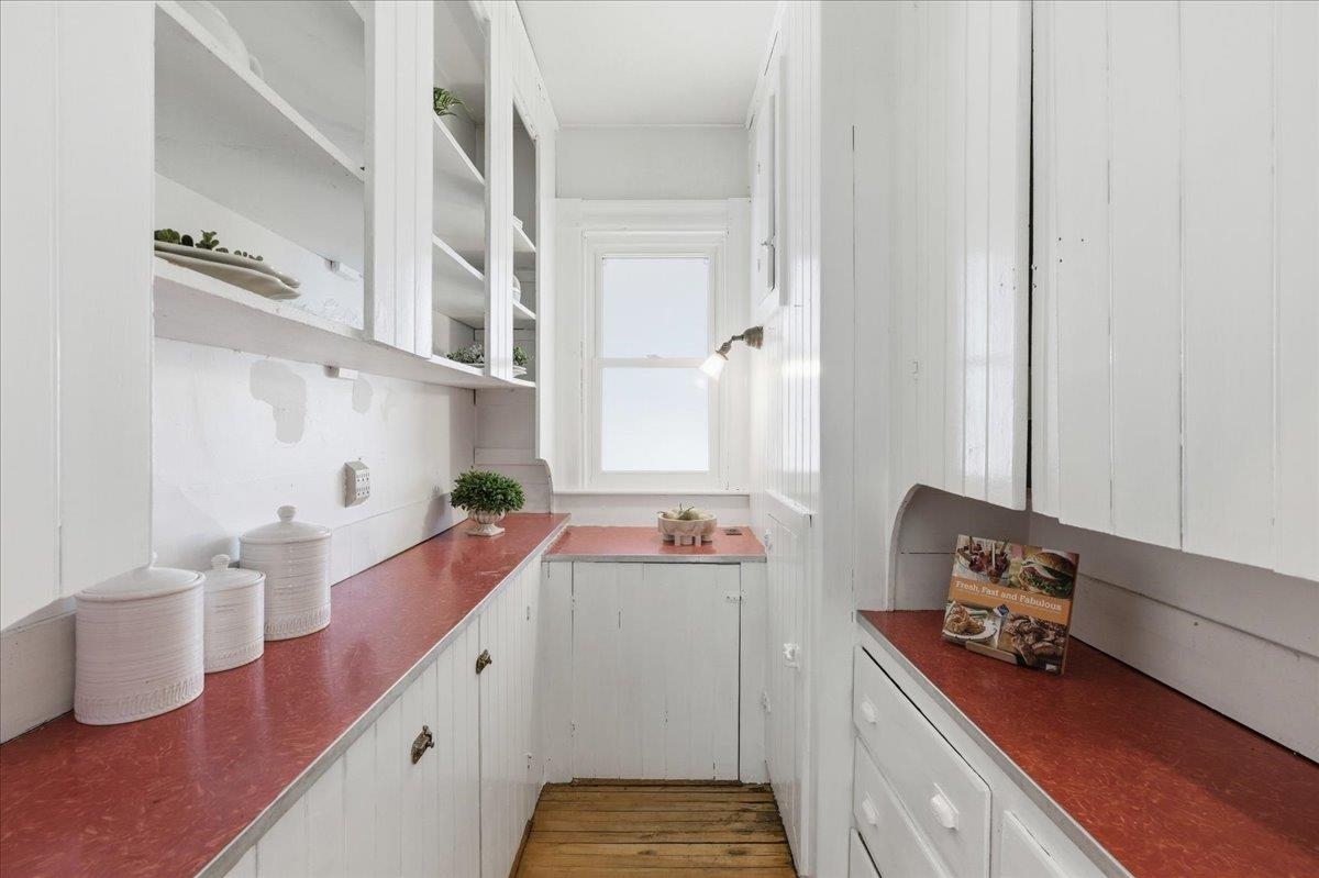 323 Myrtle Street Manchester, NH 03104 - Photo 19 of 51