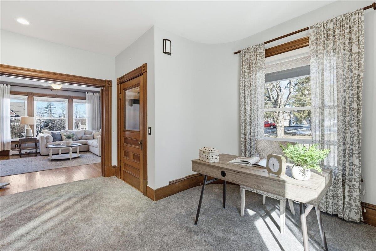 323 Myrtle Street Manchester, NH 03104 - Photo 22 of 51