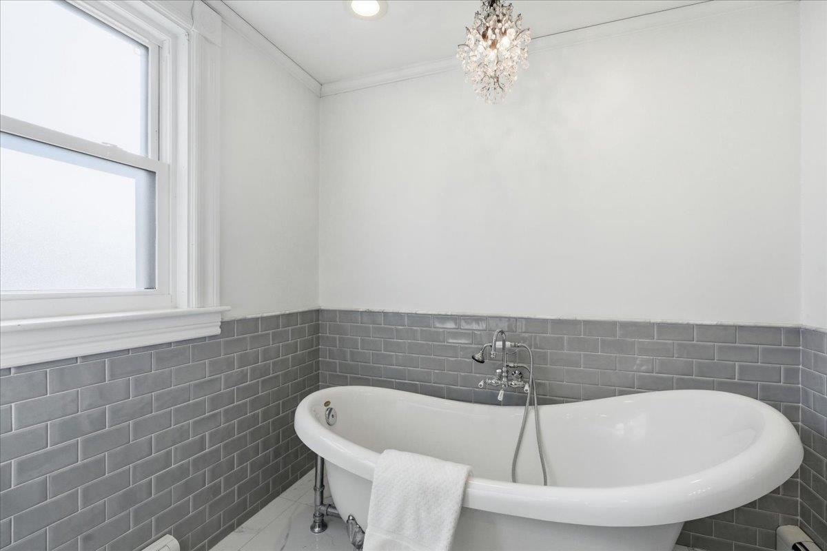 323 Myrtle Street Manchester, NH 03104 - Photo 35 of 51