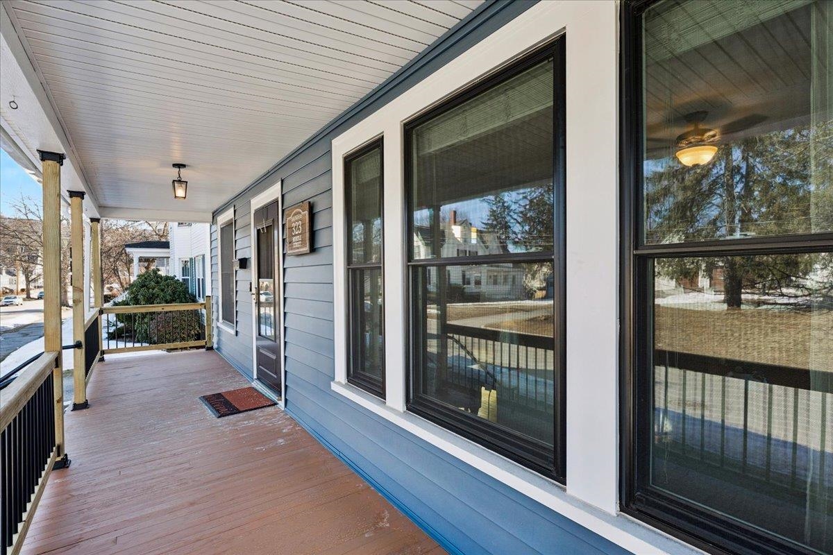 323 Myrtle Street Manchester, NH 03104 - Photo 6 of 51