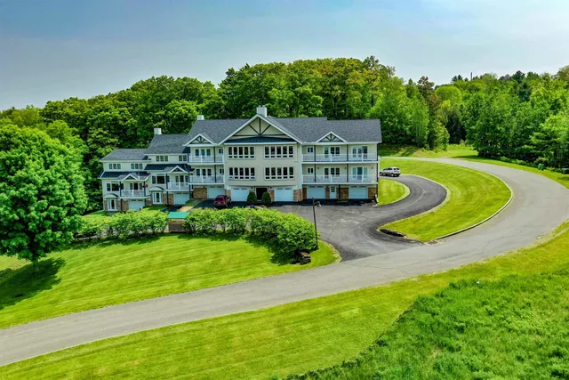 $449,000 | 120 Pepin Drive, Unit B 6, Newport, VT 05855