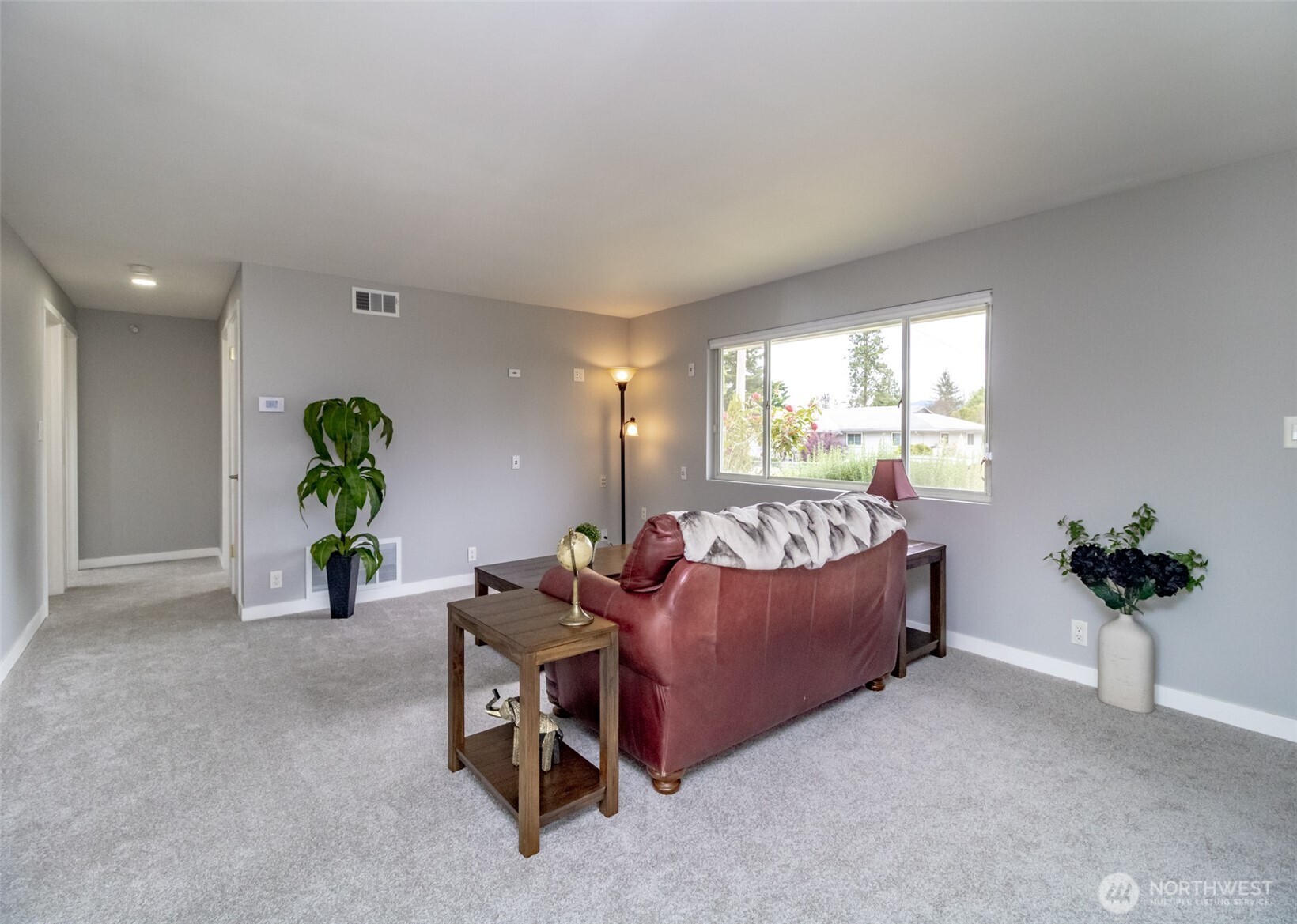15735 Southeast 117th Street Renton, WA 98058 - Photo 4 of 26 Gallery Image 4