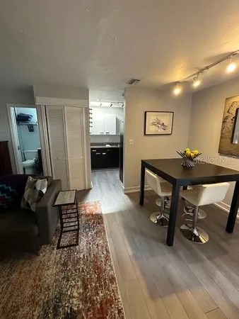$1,395 | 1802 Lucerne Terrace, Orlando, FL 32806