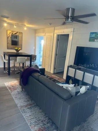$1,395 | 1802 Lucerne Terrace, Orlando, FL 32806
