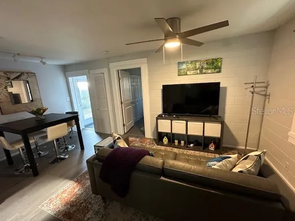 $1,395 | 1802 Lucerne Terrace, Orlando, FL 32806