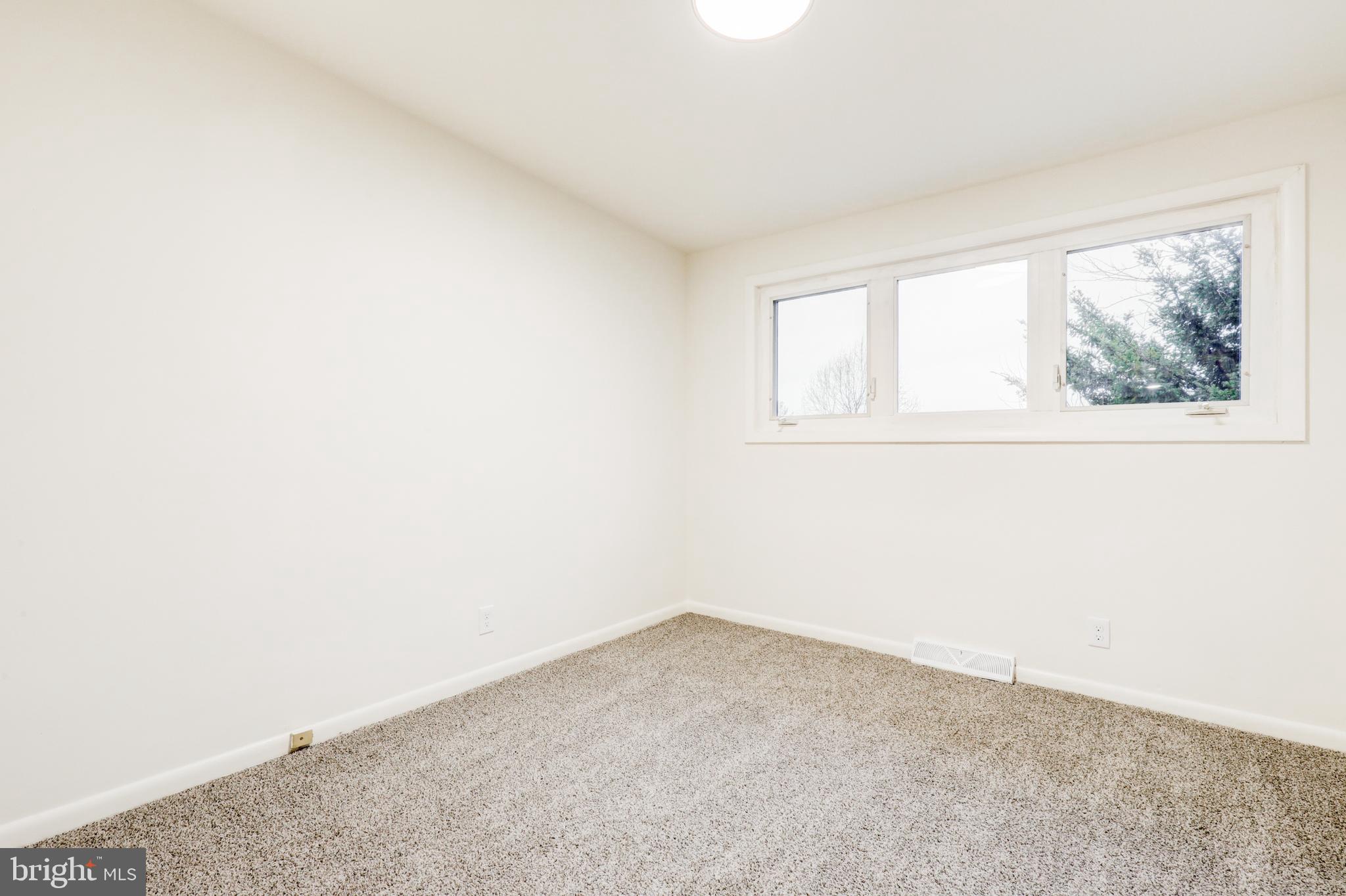 904 South Chester Road West Chester, PA 19382 - Photo 43 of 47 an empty room with a window