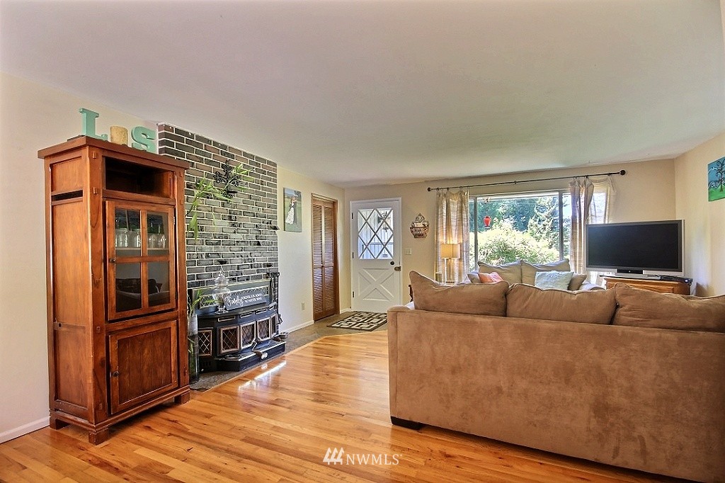 13312 191st Place Southeast Renton, WA 98059 - Photo 3 of 20