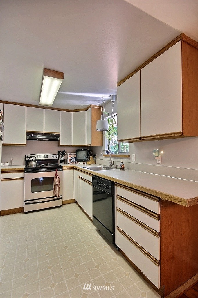 13312 191st Place Southeast Renton, WA 98059 - Photo 6 of 20