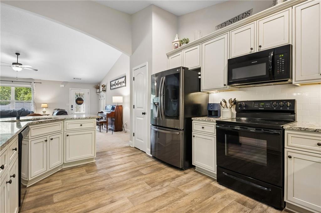 275 Emily Forest Way Pendergrass, GA 30567 - Photo 18 of 45
