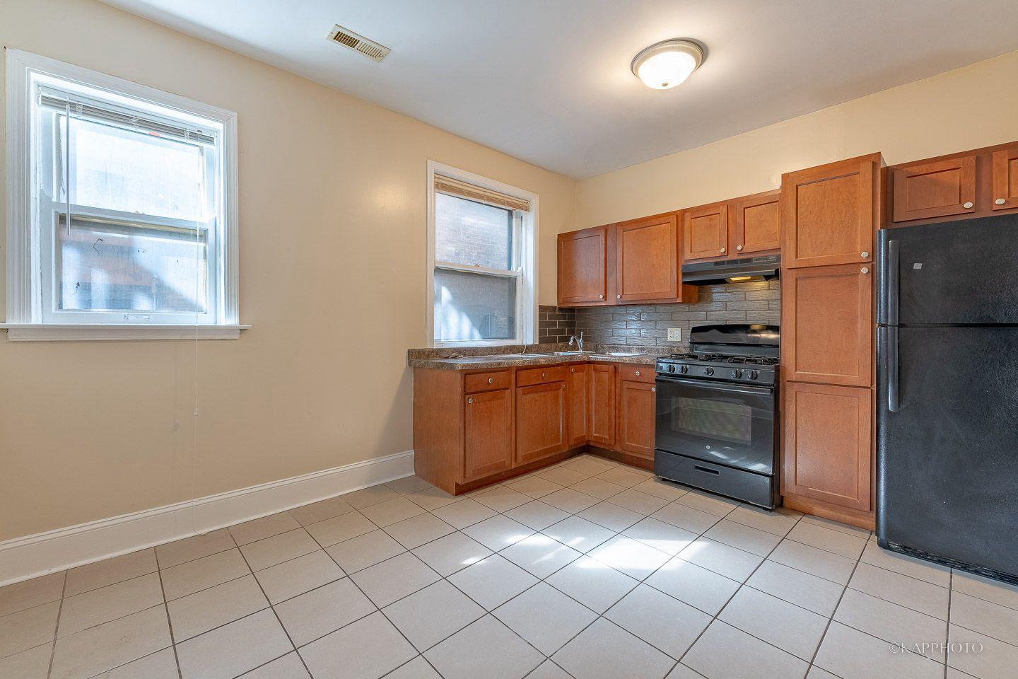 6819 South Ridgeland Avenue, Unit 2 Chicago, IL 60649 - Photo 9 of 18