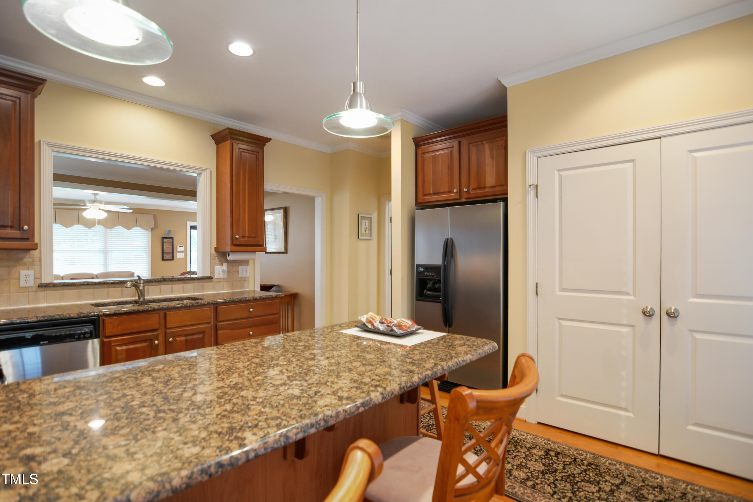 215 Baggett Avenue Raleigh, NC 27604 - Photo 9 of 20 09
