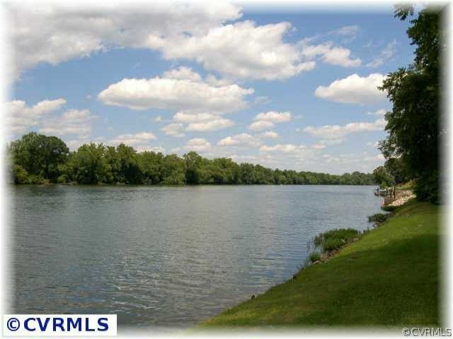 10829 Cherokee Road Midlothian, VA 23113 - Photo 24 of 24 Gallery Image 24