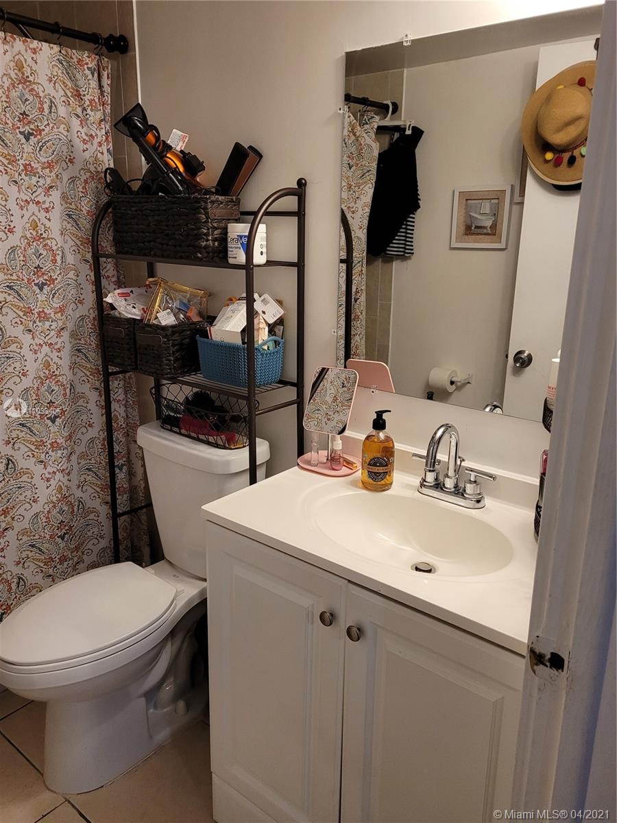 7075 Northwest 186th Street, Unit C110 Hialeah, FL 33015 - Photo 12 of 15