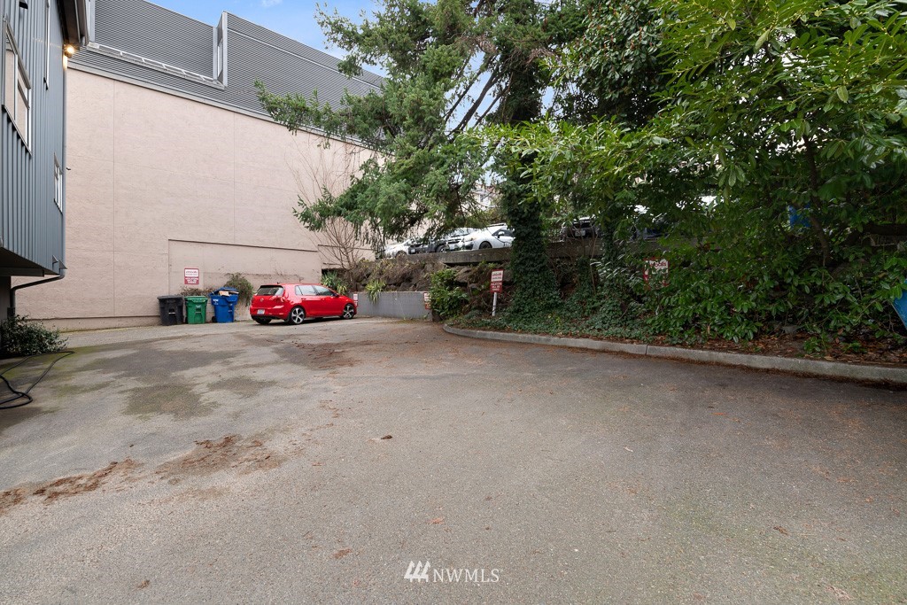 166 Roy Street Seattle, WA 98109 - Photo 3 of 5 a view of a outdoor space