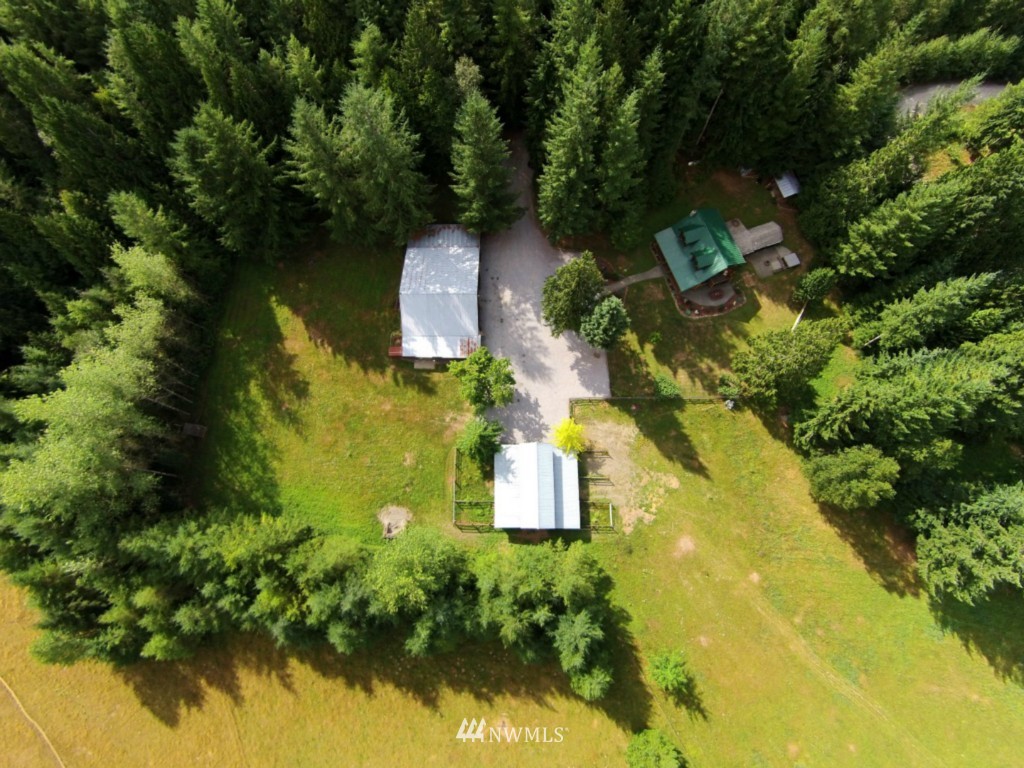 7270 South Pass Road Maple Falls, WA 98266 - Photo 4 of 25