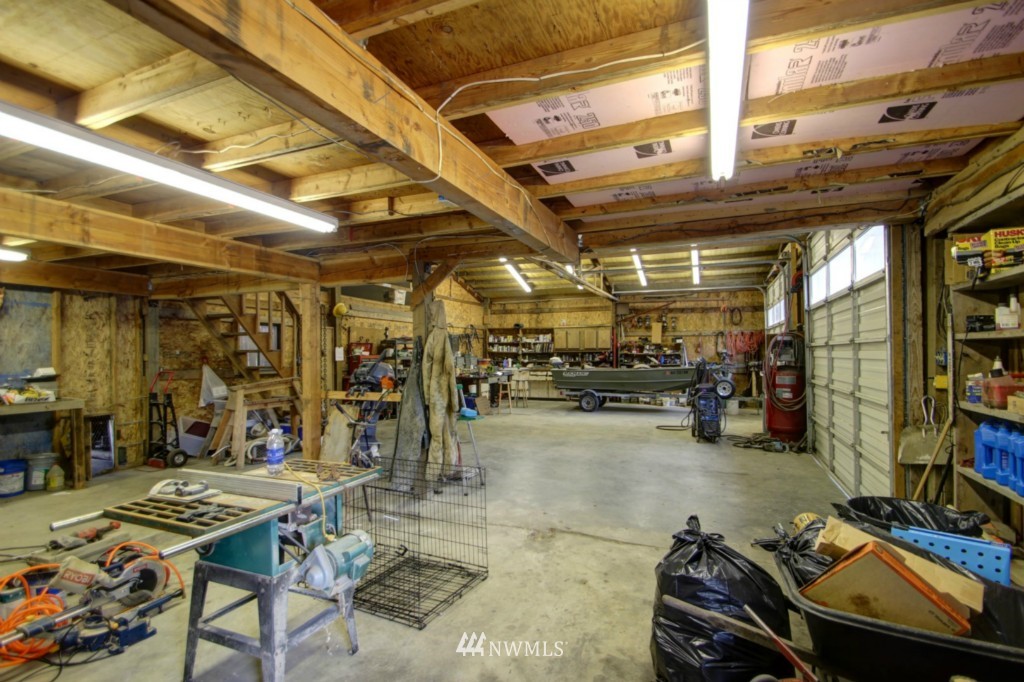 7270 South Pass Road Maple Falls, WA 98266 - Photo 8 of 25