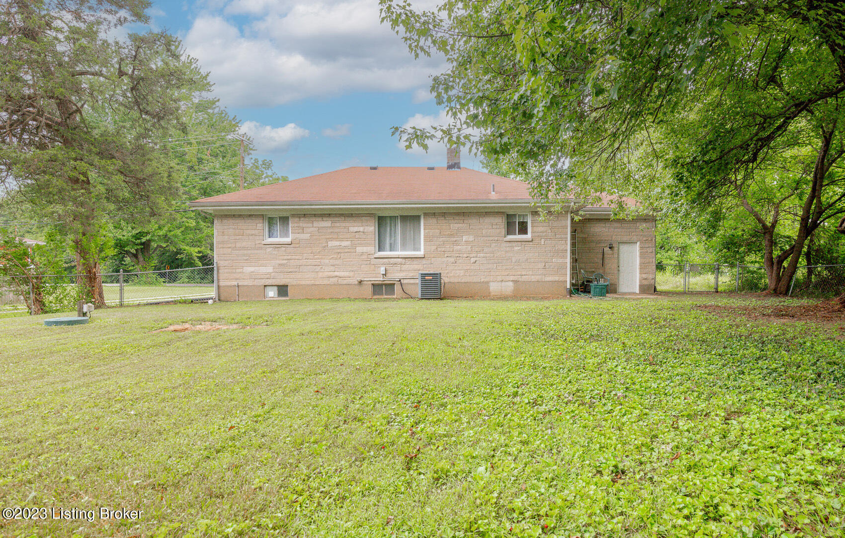 9917 Blue Lick Road Louisville, KY 40229 - Photo 40 of 41 9917 Blue Lick Rd (7)