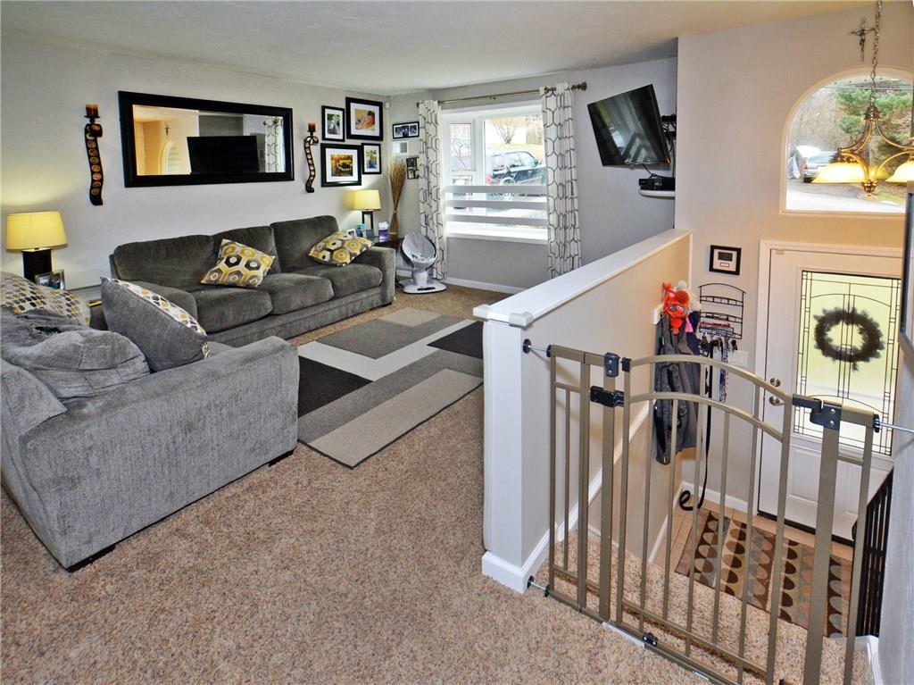 593 Lorraine Road Pittsburgh, PA 15221 - Photo 8 of 24 Gallery Image 8