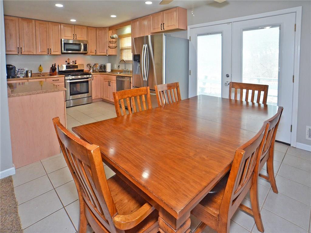 593 Lorraine Road Pittsburgh, PA 15221 - Photo 10 of 24 Gallery Image 10