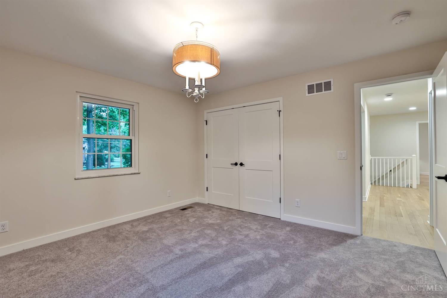 8765 Weller Road Cincinnati, OH 45249 - Photo 27 of 63