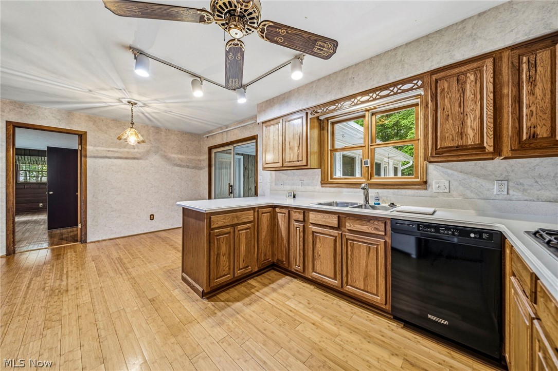 11565 Wilbert Road Chardon, OH 44024 - Photo 10 of 37