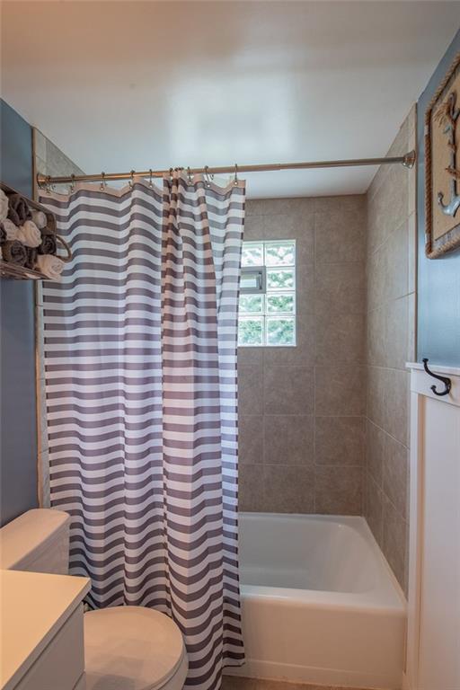 211 Rush Valley Road Monroeville, PA 15146 - Photo 22 of 25 Main Full Bath on 2nd Level with newer tile surrounding tub/shower.