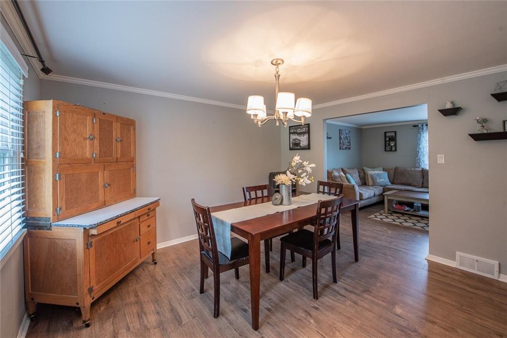 211 Rush Valley Road Monroeville, PA 15146 - Photo 8 of 25 12x12 Dining Room