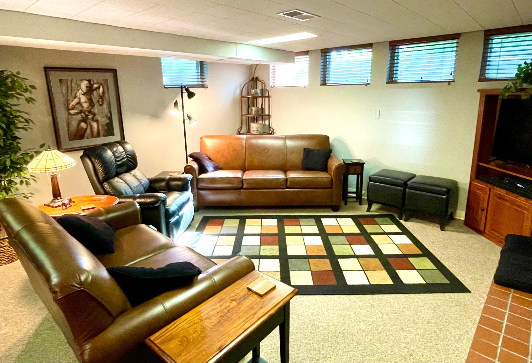 602 6th Avenue Southwest Austin, MN 55912 - Photo 32 of 54