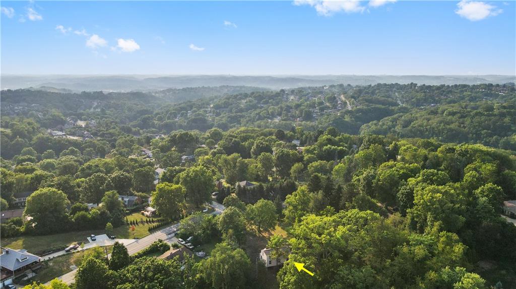 562 Fort Couch Road Pittsburgh, PA 15241 - Photo 4 of 9 Gallery Image 4
