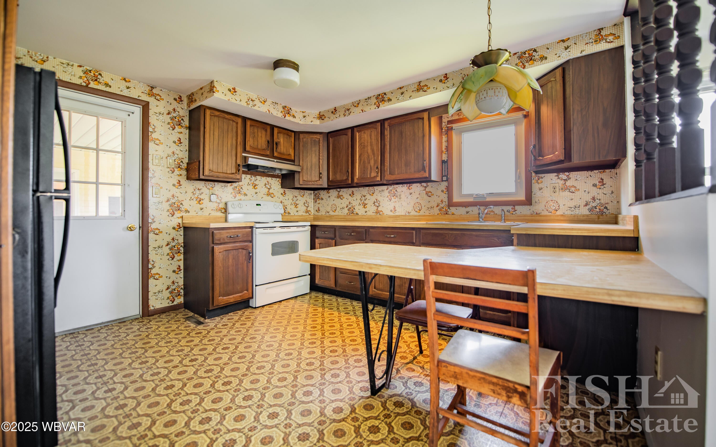 1579 Fishing Creek Road Mill Hall, PA 17751 - Photo 7 of 20 EAT IN KITCHEN