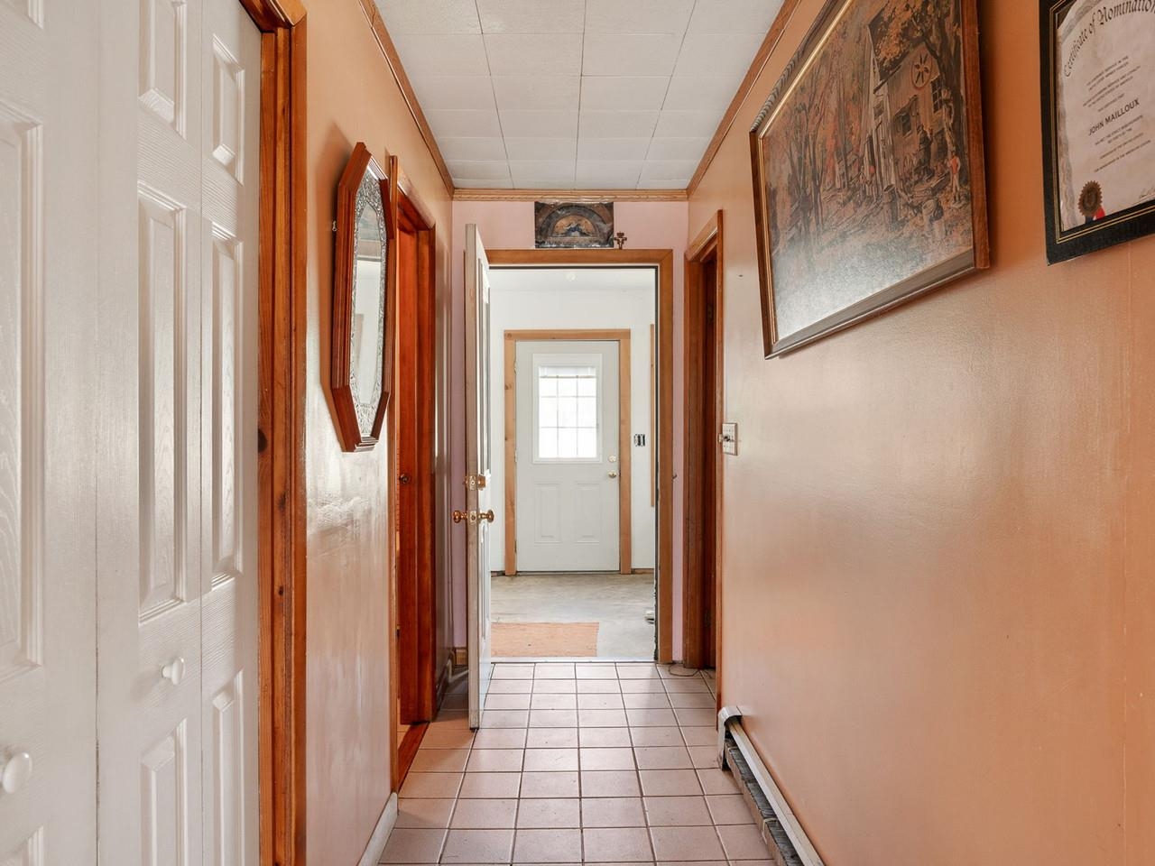 2911 Highway 7 Ferrisburgh, VT 05456 - Photo 8 of 60