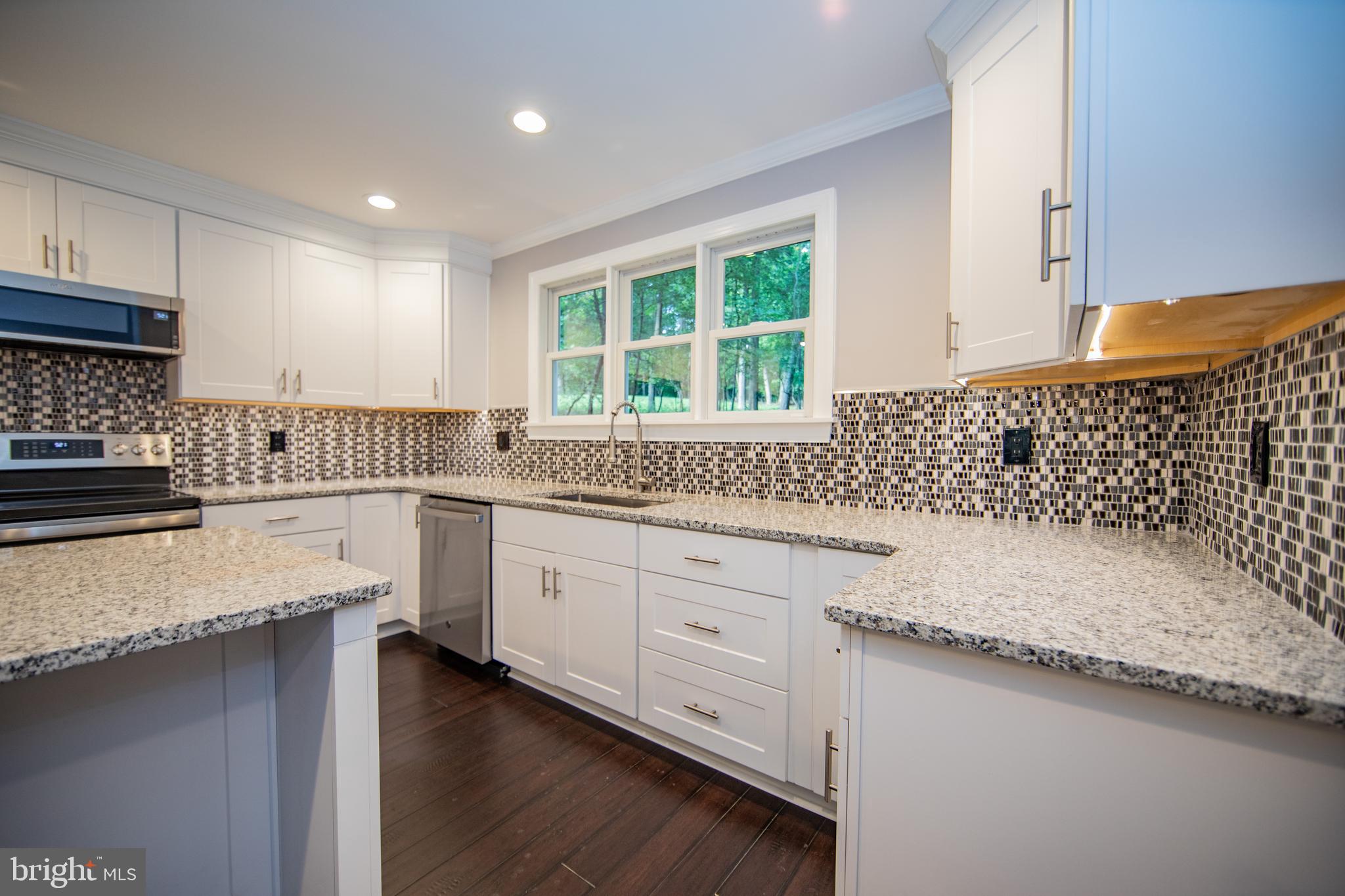 1129 Broad Run Road Coatesville, PA 19320 - Photo 7 of 21 Kitchen
