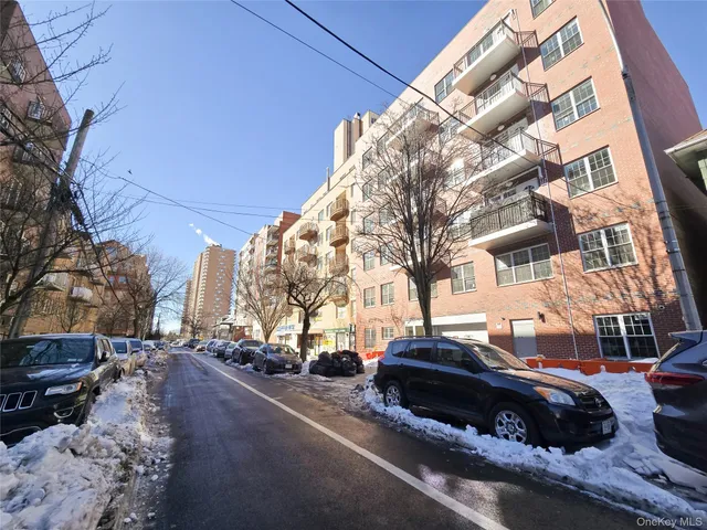 $524,900 | 141-15 Cherry Avenue, Unit 3C | Flushing