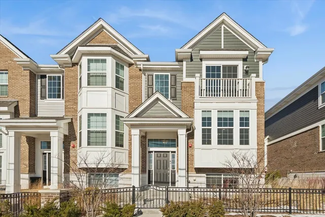 $420,000 | 9272 West 143rd Street, Orland Park, IL 60462