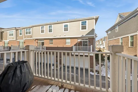 $420,000 | 9272 West 143rd Street, Orland Park, IL 60462