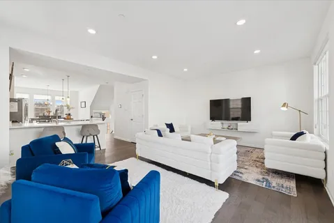 $420,000 | 9272 West 143rd Street, Orland Park, IL 60462