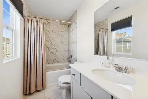 $420,000 | 9272 West 143rd Street, Orland Park, IL 60462