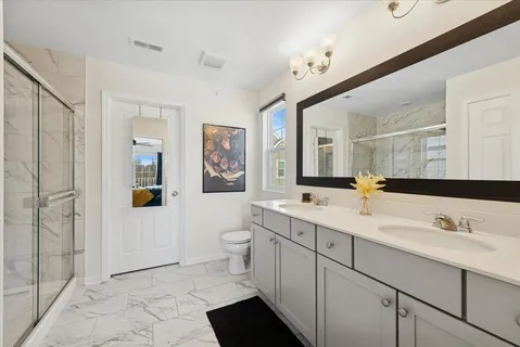 $420,000 | 9272 West 143rd Street, Orland Park, IL 60462