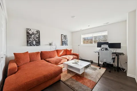 $420,000 | 9272 West 143rd Street, Orland Park, IL 60462