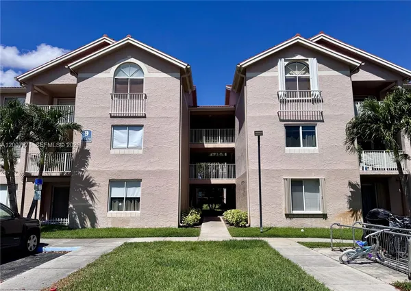 $2,200 | 10420 Southwest 158th Court, Unit 306, Miami, FL 33196